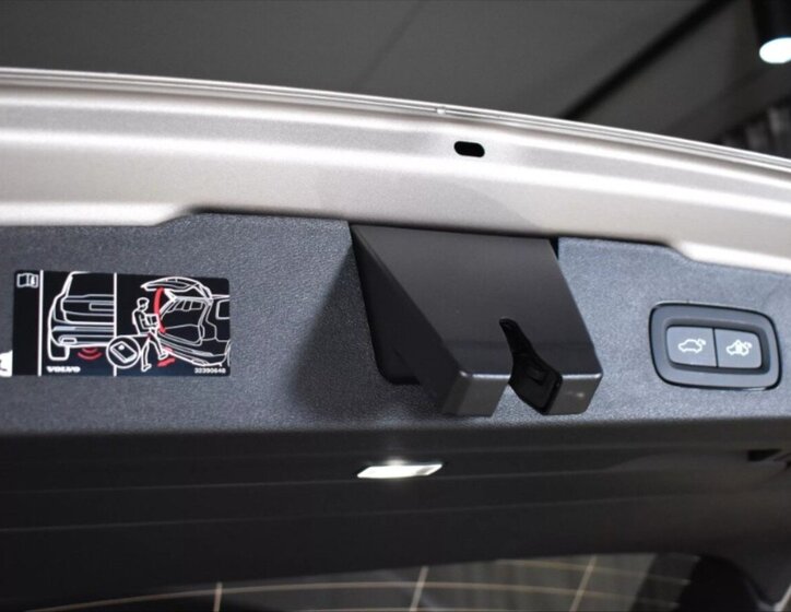 Volvo V60 Kombi 2,0 l 145 kw