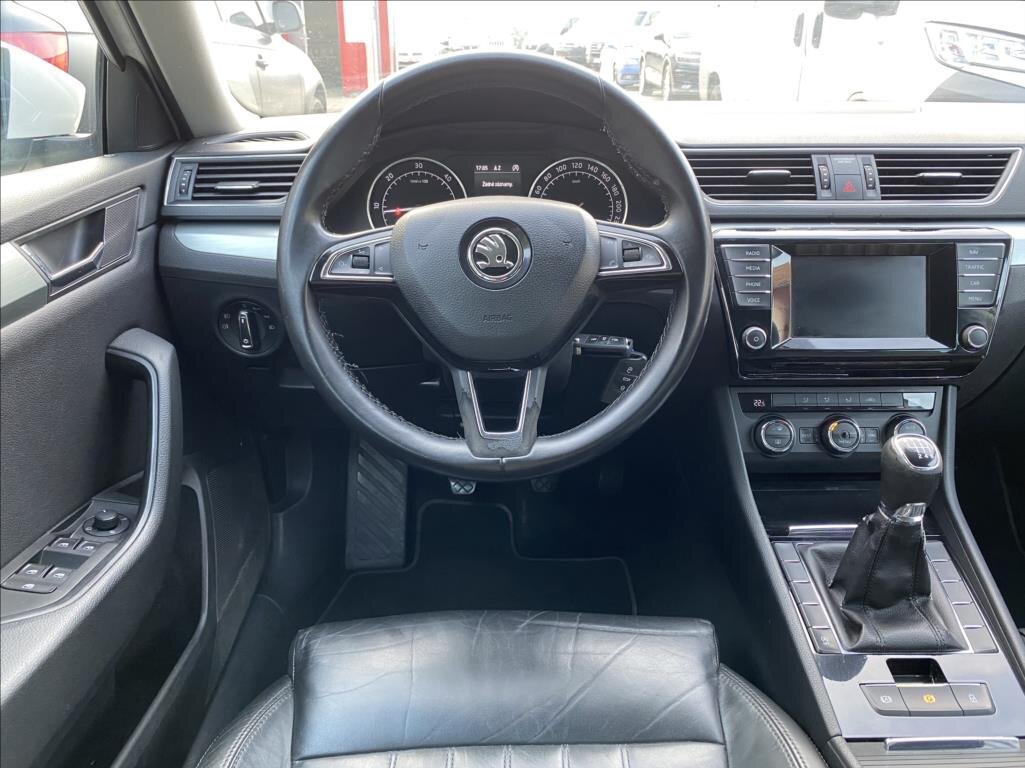 Škoda Superb Kombi 2,0 l 110 kw