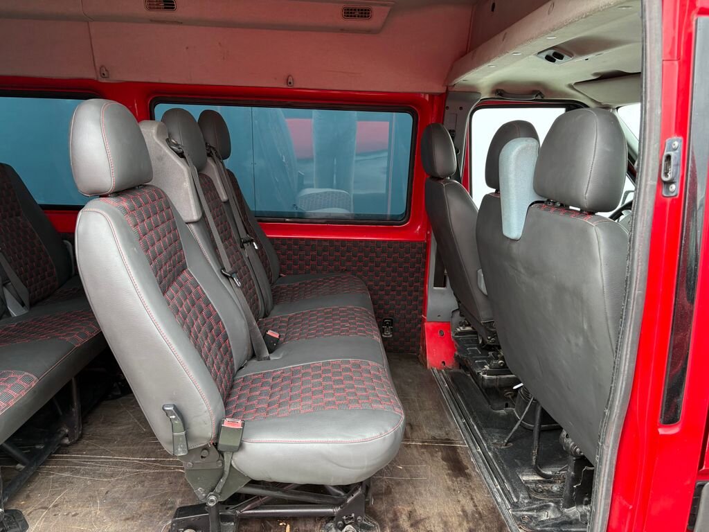 Ford Transit Kombi 2,4 l 103 kw