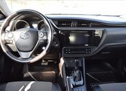 Toyota Auris Kombi 1,2 l 85 kw