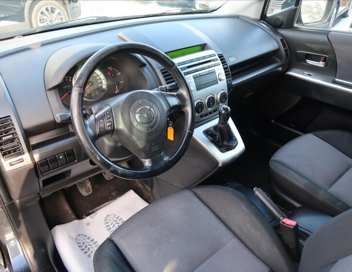 Mazda 5 9