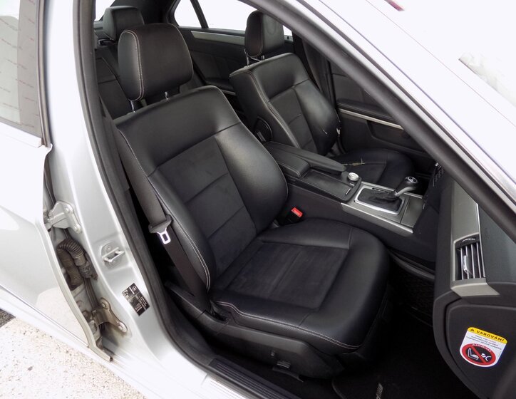 Mercedes-Benz Třídy E Sedan / Limuzína 2,1 l 125 kw