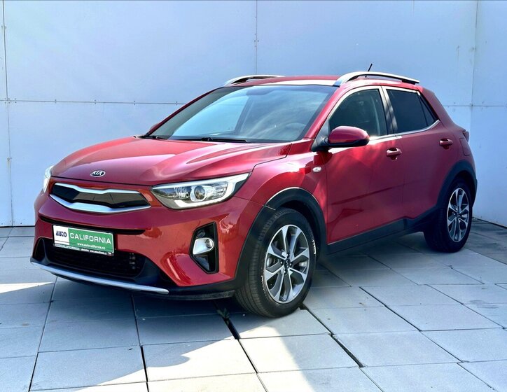 KIA Stonic SUV / Terénní 1,6 l 81 kw