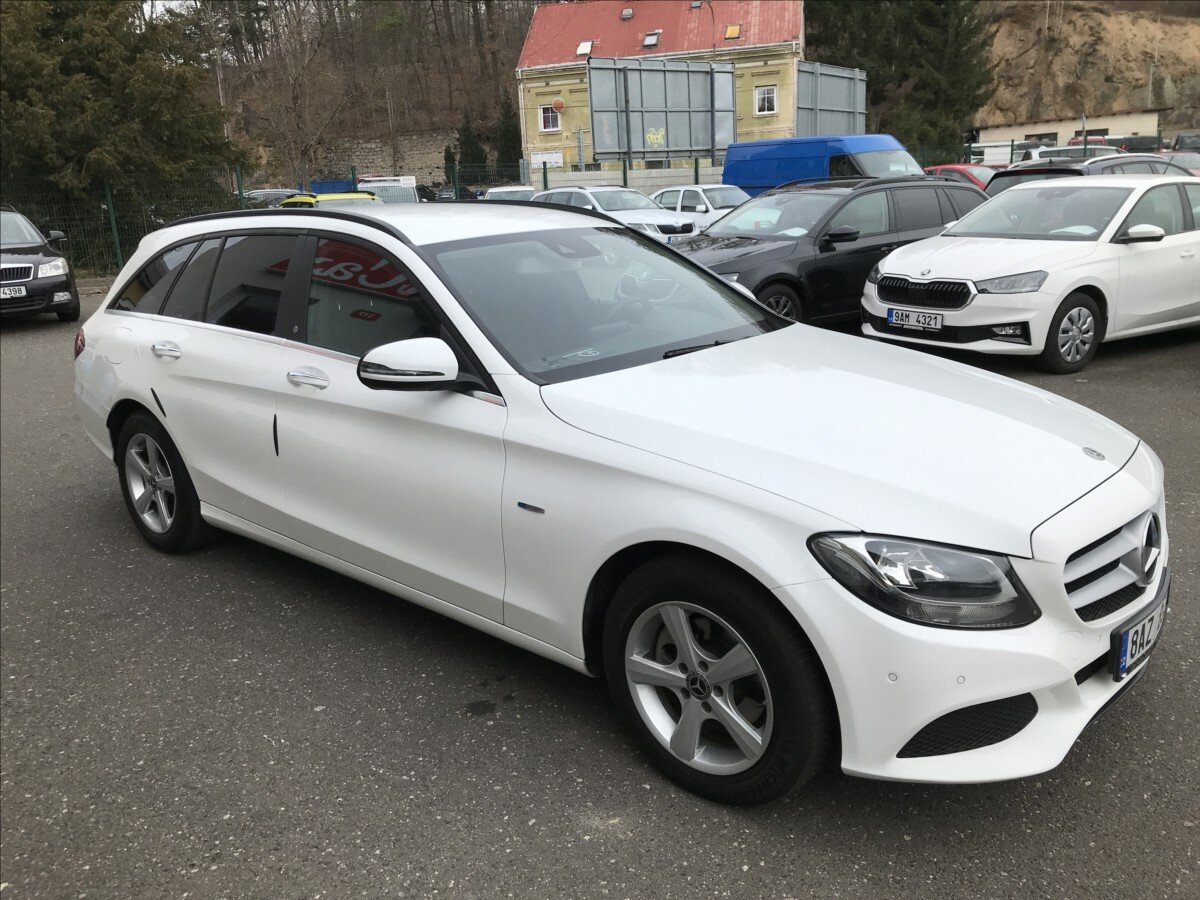 Mercedes-Benz Třídy C Kombi 1,6 l 100 kw