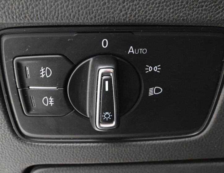 Volkswagen Passat Kombi 2,0 l 110 kw