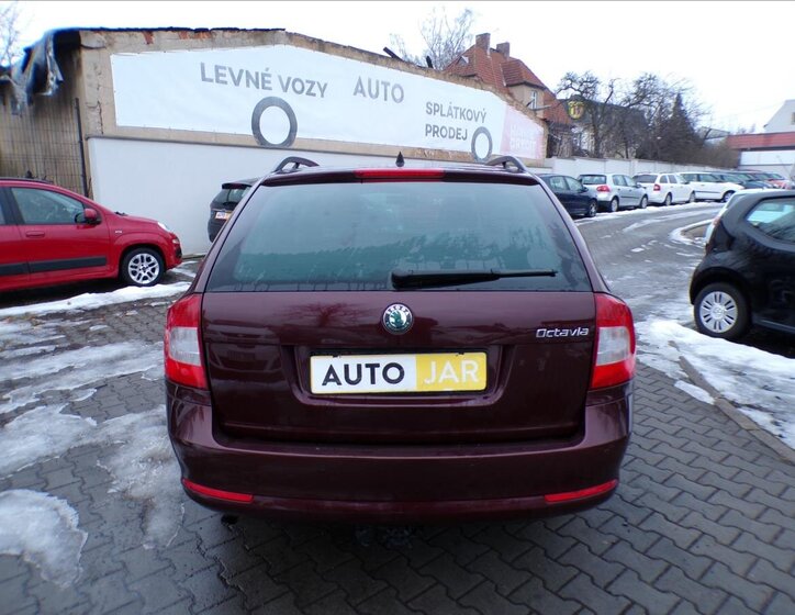 Škoda Octavia Kombi 1,2 l 77 kw