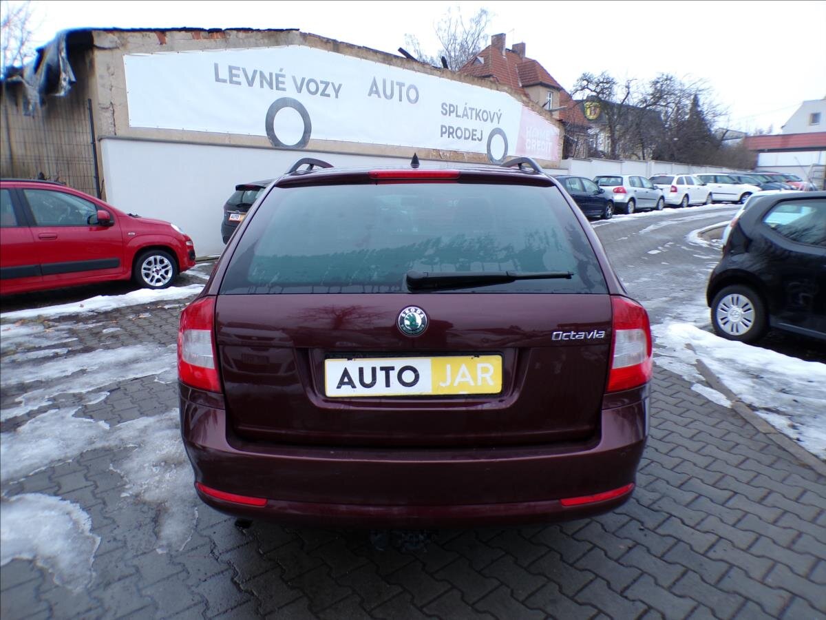 Škoda Octavia Kombi 1,2 l 77 kw