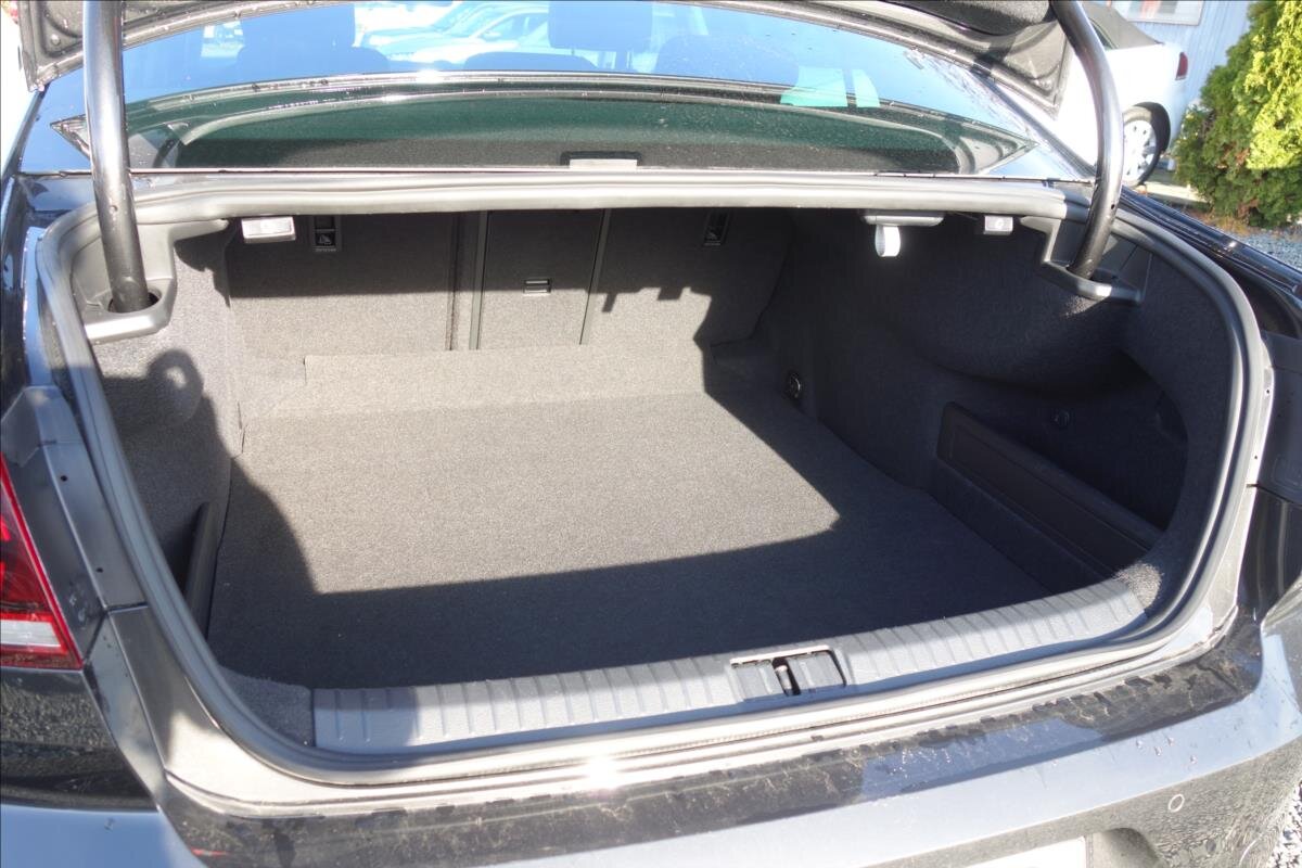 Volkswagen Passat Sedan 2,0 l 110 kw