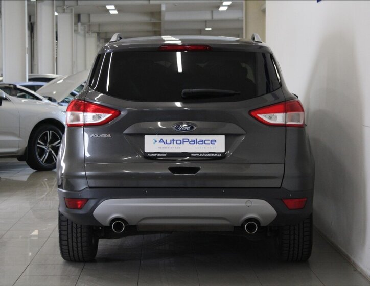 Ford Kuga SUV / Terénní 2,0 l 110 kw