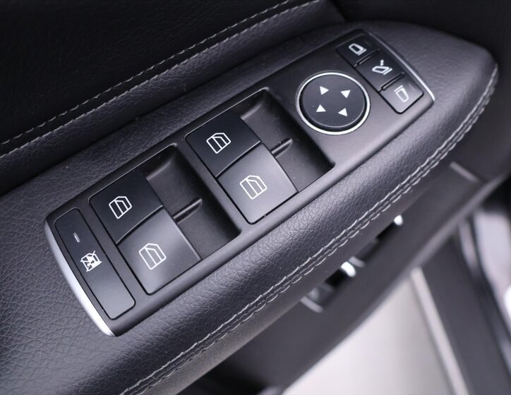 Mercedes-Benz GLE SUV / Terénní 3,0 l 190 kw