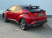 Toyota C-HR SUV 2,0 l 112 kw