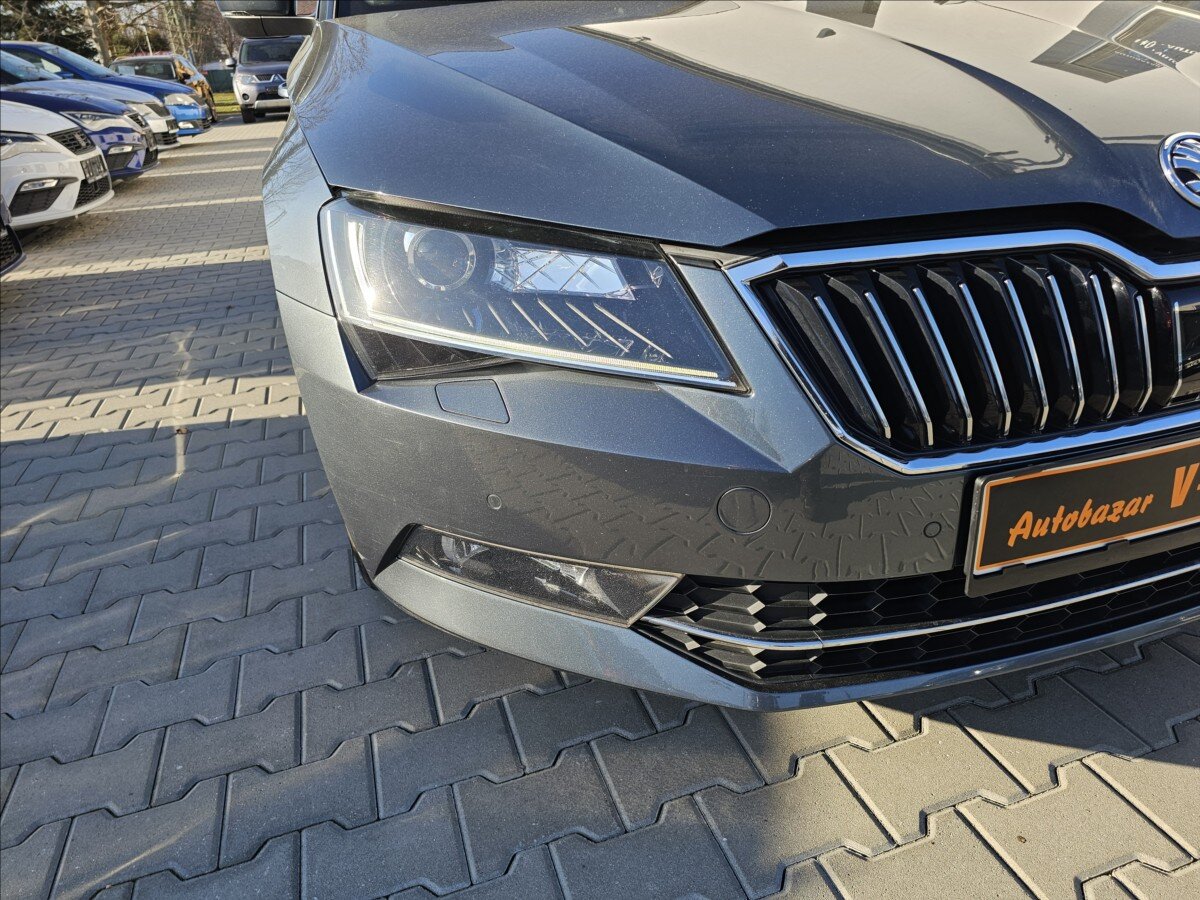 Škoda Superb Kombi 2,0 l 140 kw