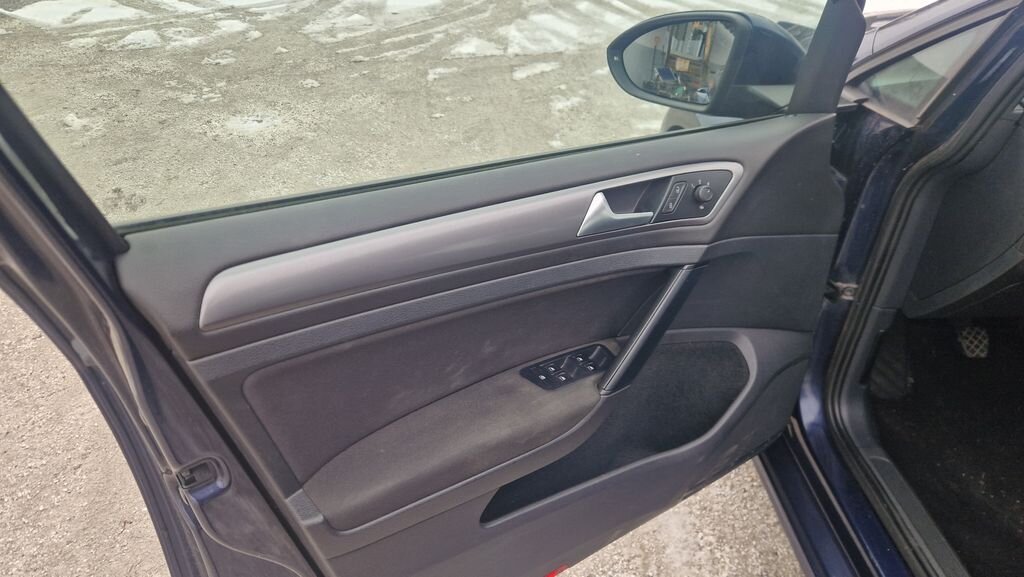 Volkswagen Golf Kombi 1,6 l 81 kw