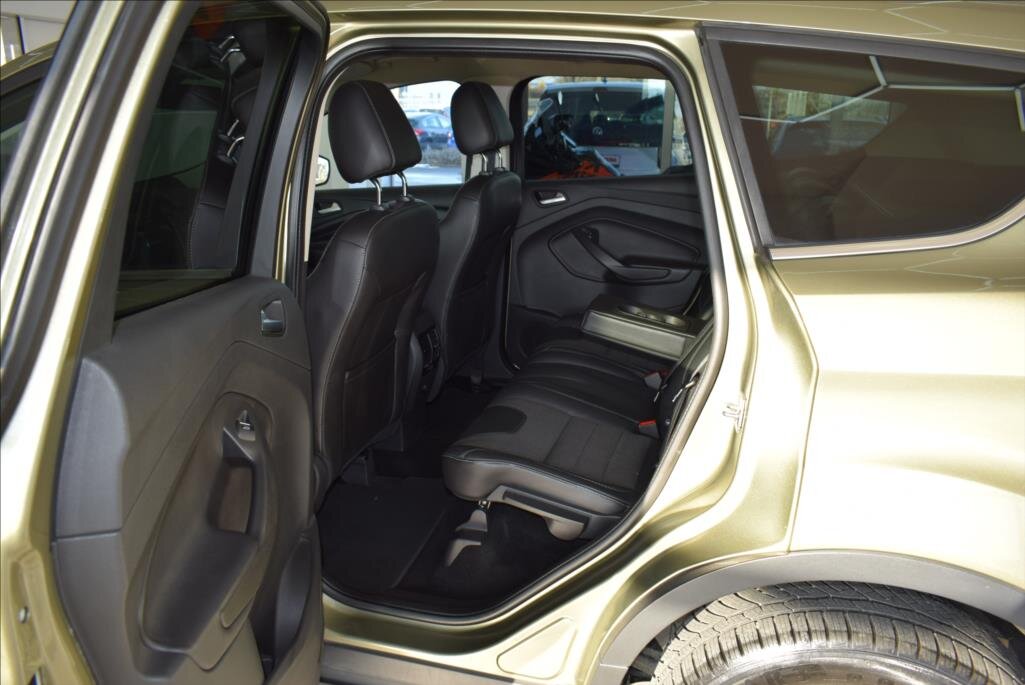 Ford Kuga SUV 1,5 l 110 kw