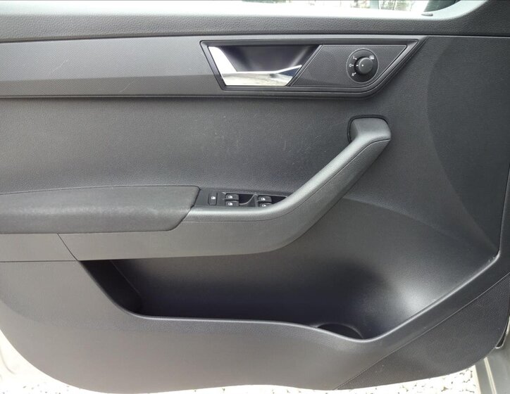 Škoda Fabia Hatchback 999,0 70 kw