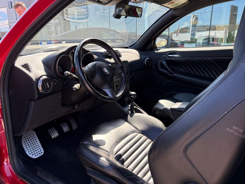 Alfa Romeo 147 Hatchback 3,2 l 184 kw