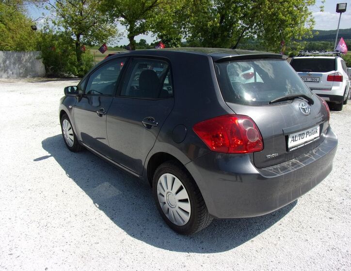 Toyota Auris 8