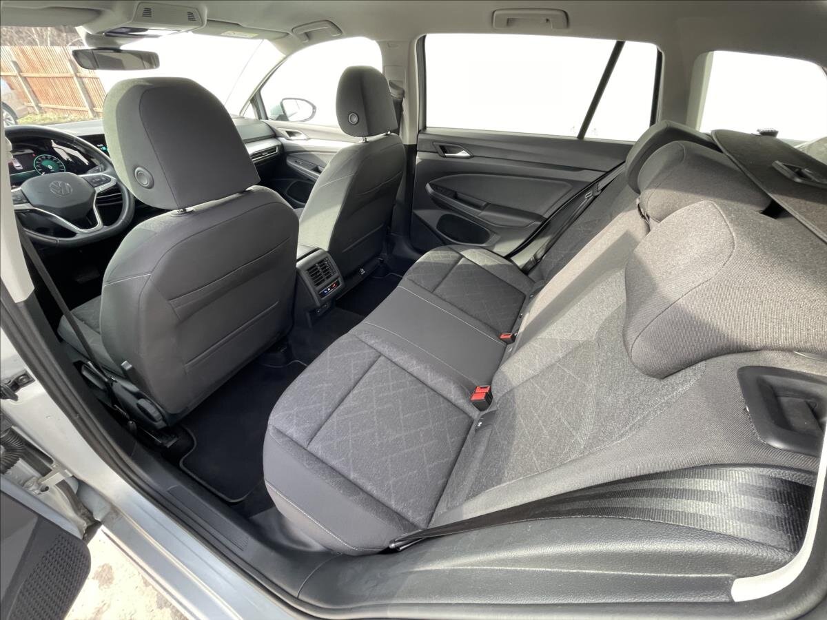 Volkswagen Golf Kombi 1,5 l 110 kw