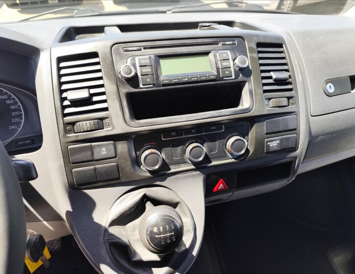 Volkswagen Transporter VAN-Minibus 2,0 l 103 kw