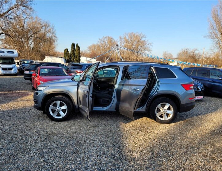 Škoda Kodiaq SUV / Terénní 1,5 l 110 kw