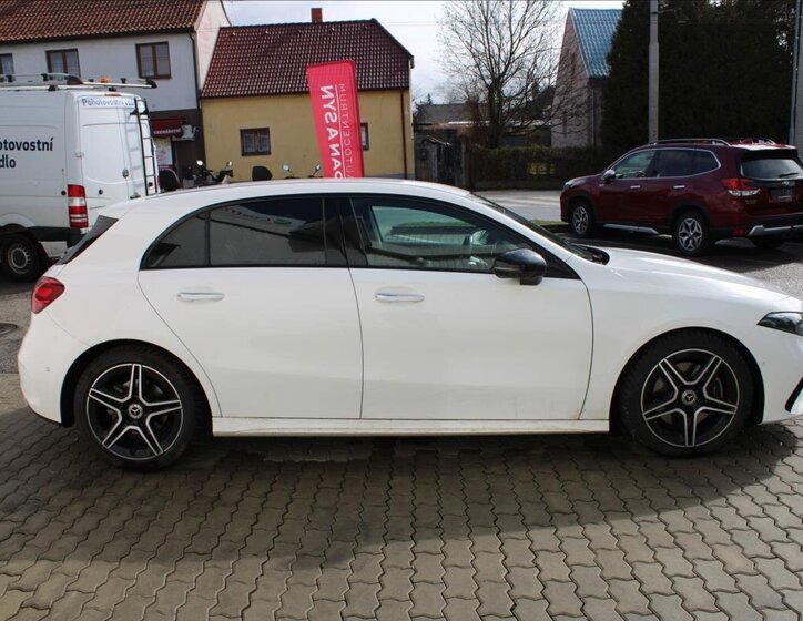 Mercedes-Benz Třídy A Hatchback 2,0 l 140 kw