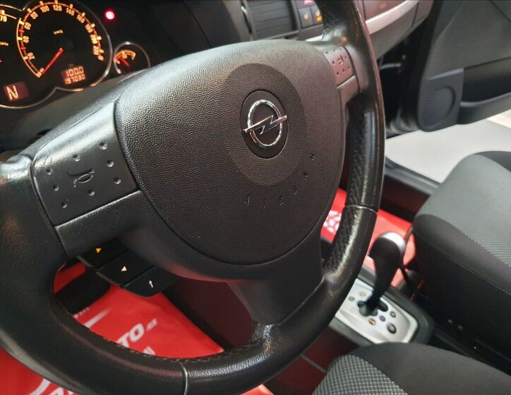 Opel Meriva MPV 1,6 l 77 kw