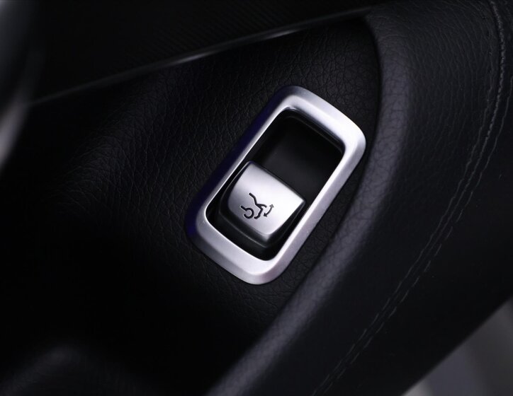 Mercedes-Benz Třídy S Kupé 5,5 l 430 kw