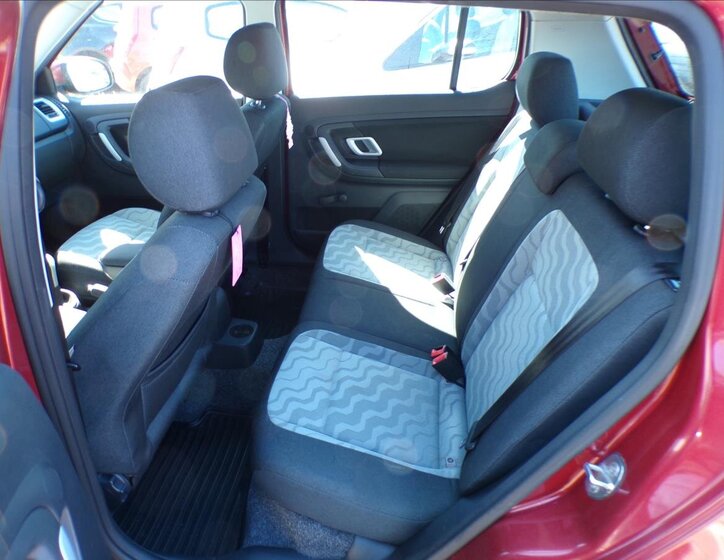 Škoda Fabia Hatchback 1,4 l 63 kw