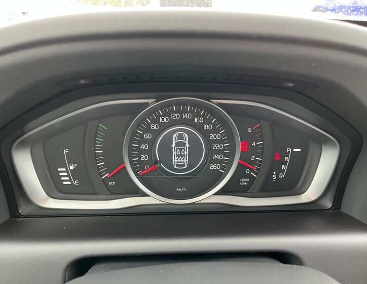 Volvo XC60 SUV 2,4 l 140 kw