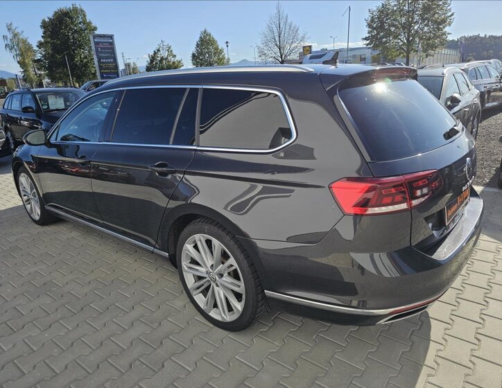 Volkswagen Passat Kombi 2,0 l 110 kw