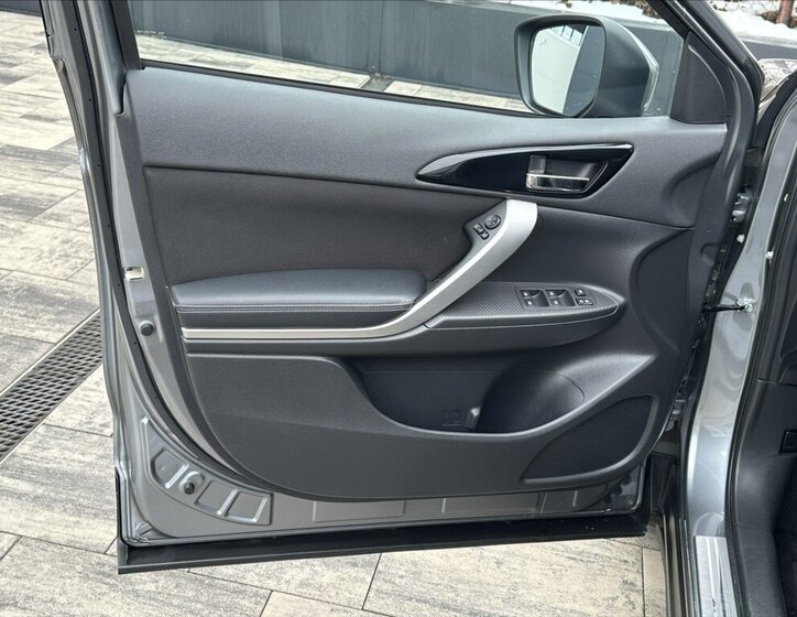 Mitsubishi Eclipse Cross SUV / Terénní 2,3 l 109 kw