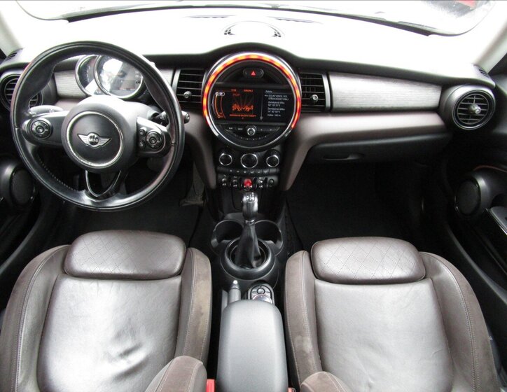 Mini Cooper Hatchback 1,5 l 85 kw