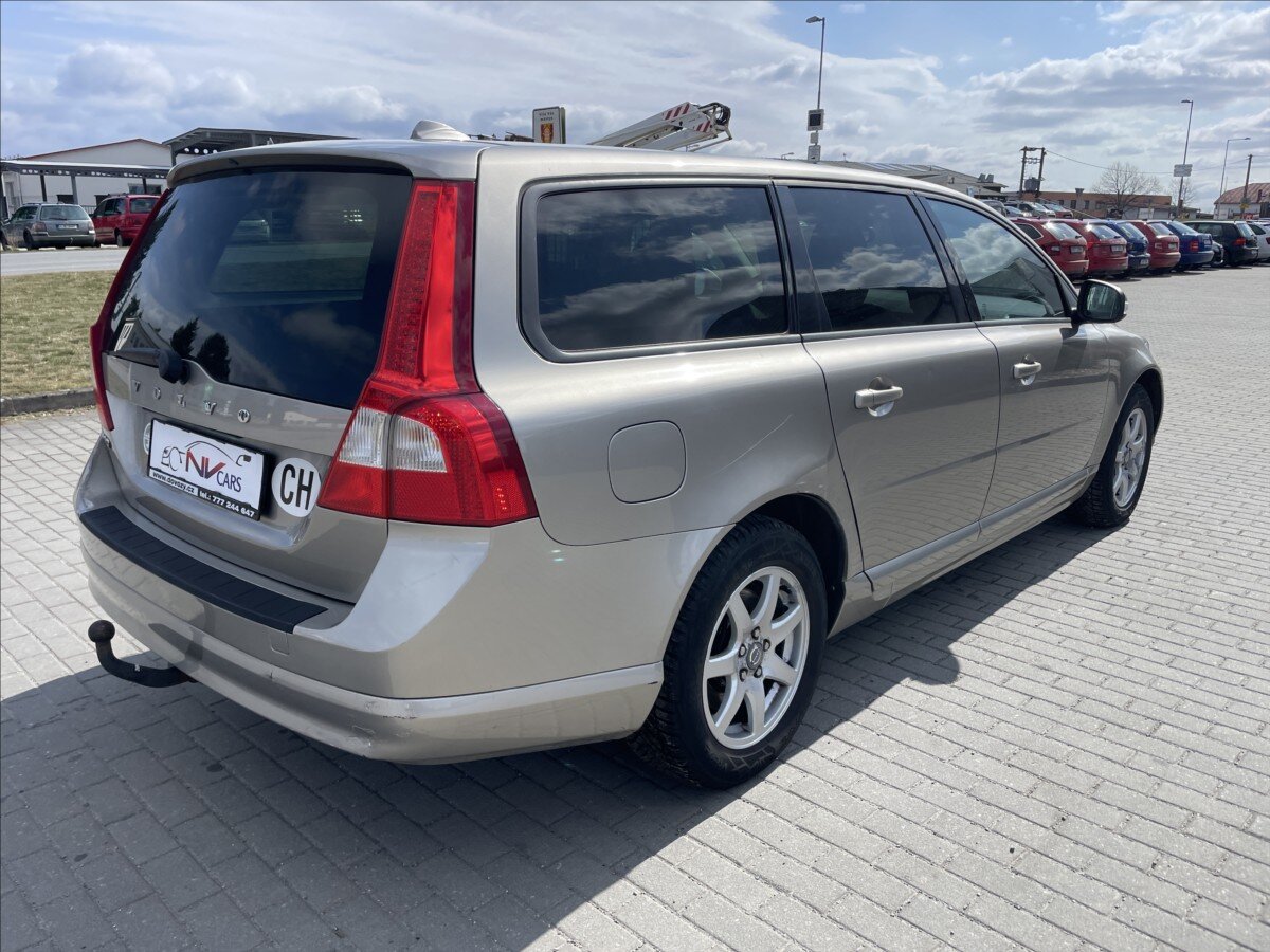 Volvo V70 Kombi 2,0 l 100 kw