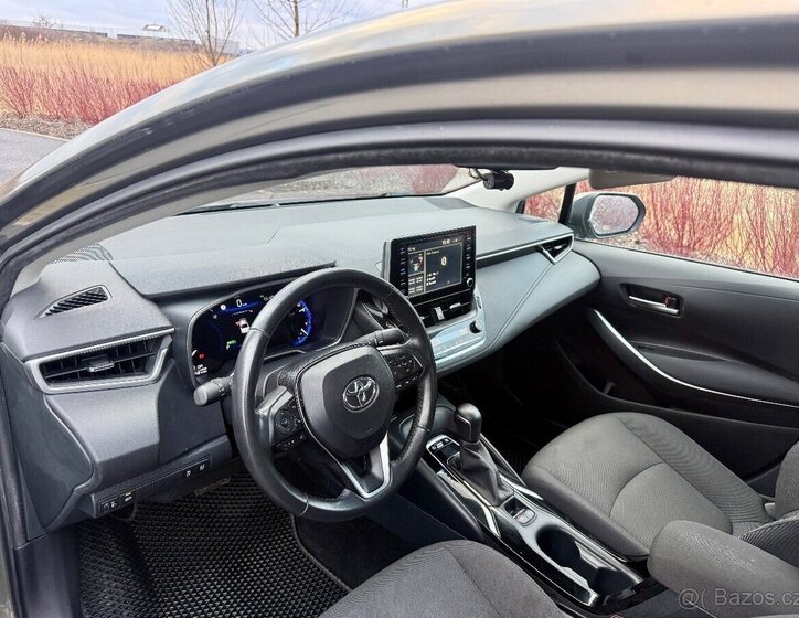 Toyota Corolla Sedan / Limuzína 0,0 72 kw