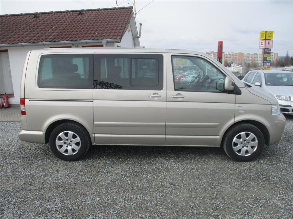 Volkswagen Multivan VAN / Minibus 2,5 l 96 kw