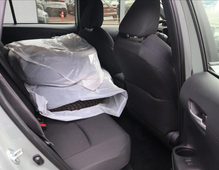 Toyota Corolla Cross 23