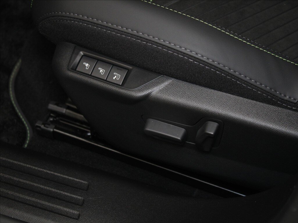 Peugeot 2008 SUV / Terénní 1,2 l 107 kw