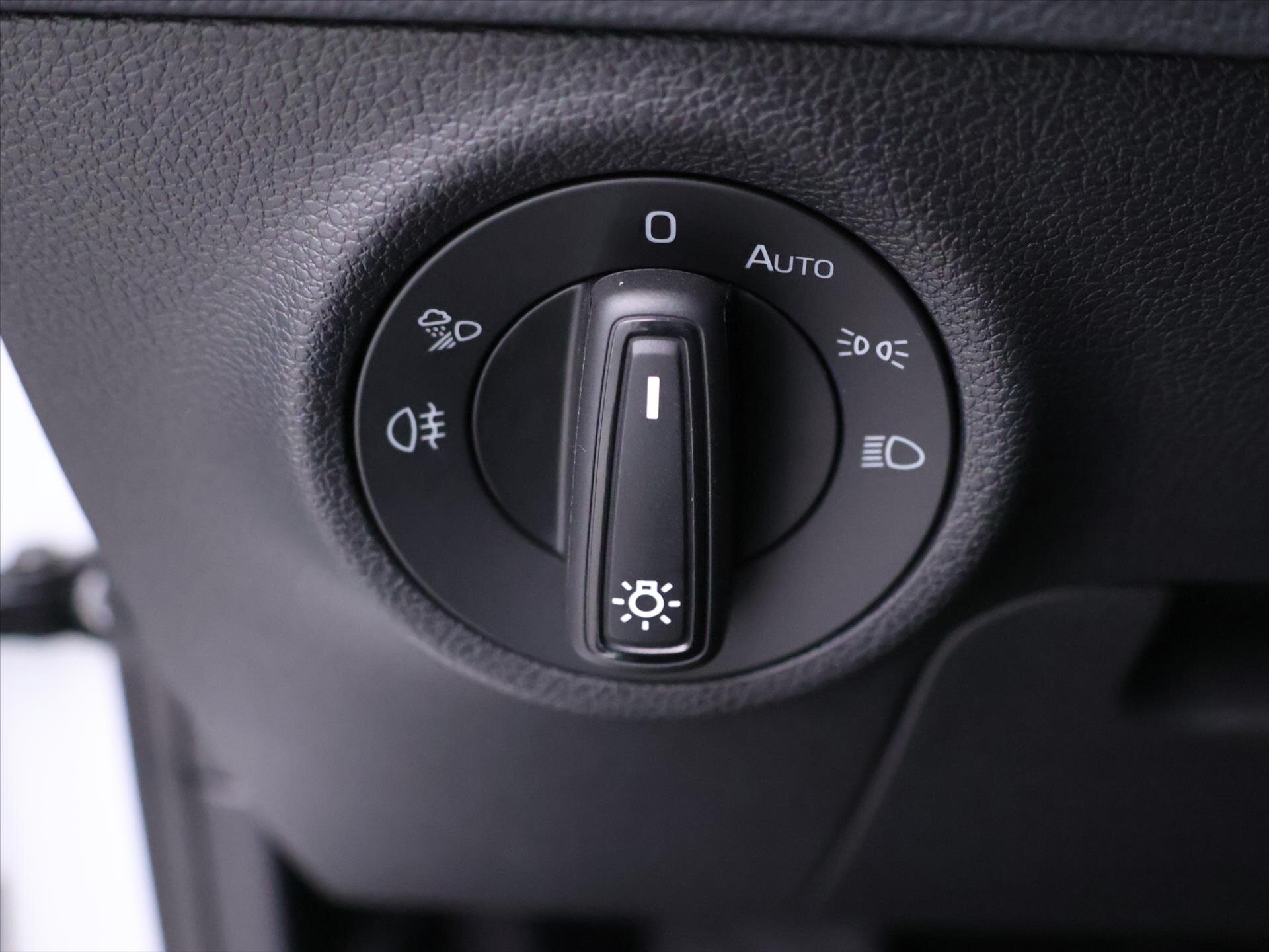 Škoda Karoq SUV / Terénní 2,0 l 110 kw