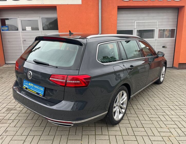 Volkswagen Passat 2