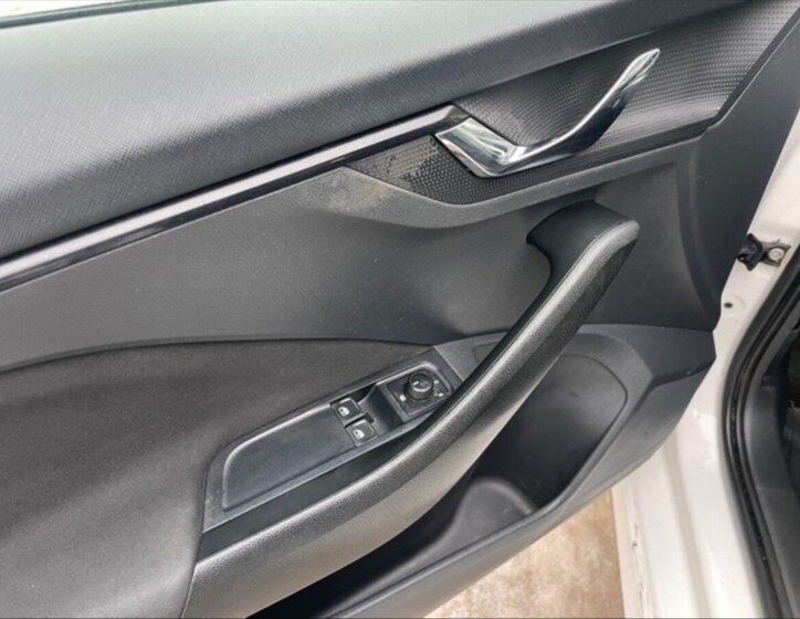 Škoda Kamiq SUV 999,0 70 kw