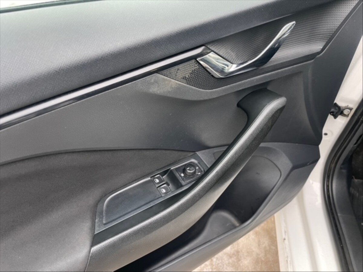 Škoda Kamiq SUV 999,0 70 kw