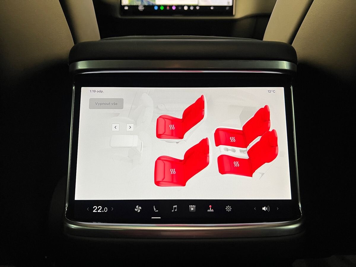 Tesla Model X SUV / Terénní 0,0 493 kw