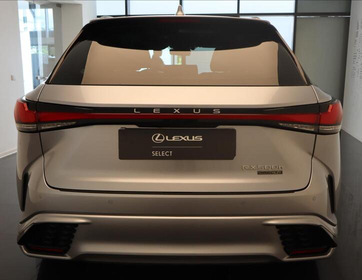 Lexus RX 500h 9