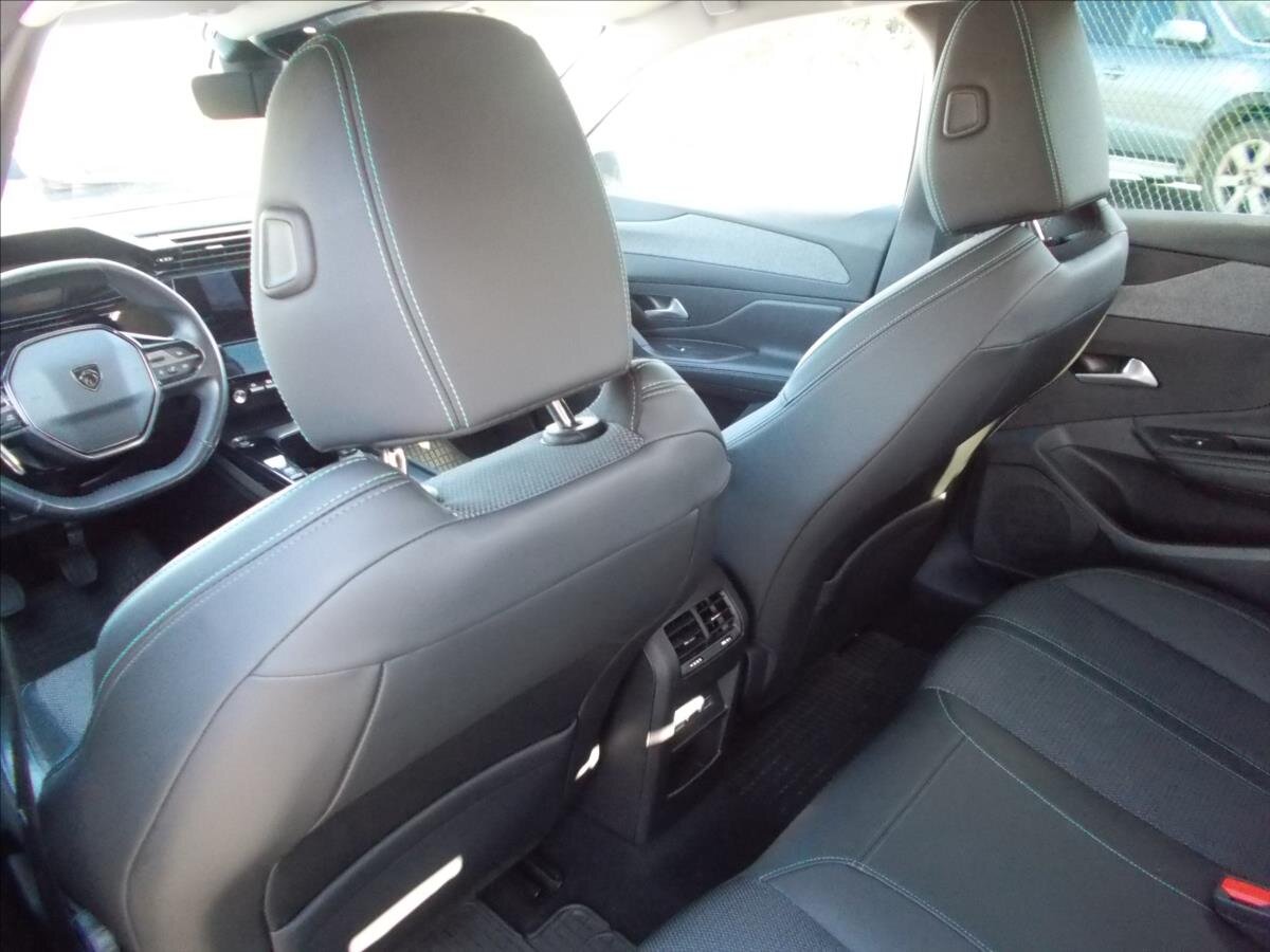 Peugeot 308 Hatchback 1,5 l 96 kw