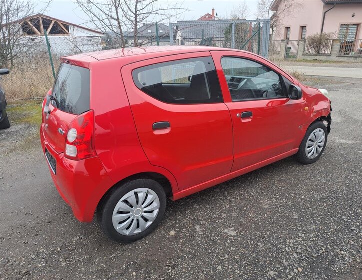 Suzuki Alto 6