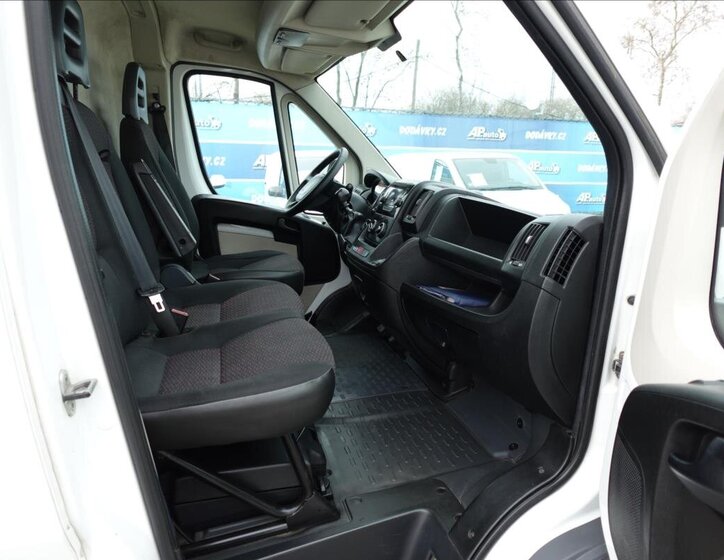 Peugeot Boxer Ostatní 2,0 l 96 kw