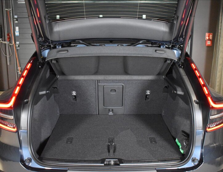 Volvo EC40 SUV / Terénní 0,0 185 kw