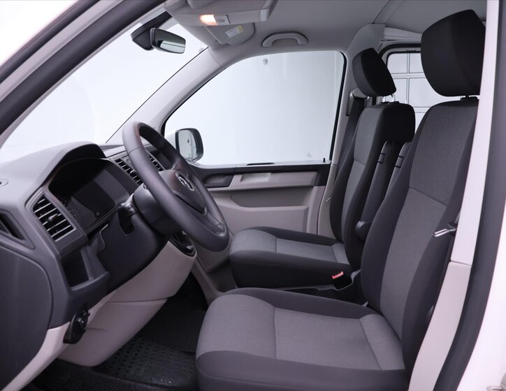 Volkswagen Transporter Kombi 2,0 l 110 kw