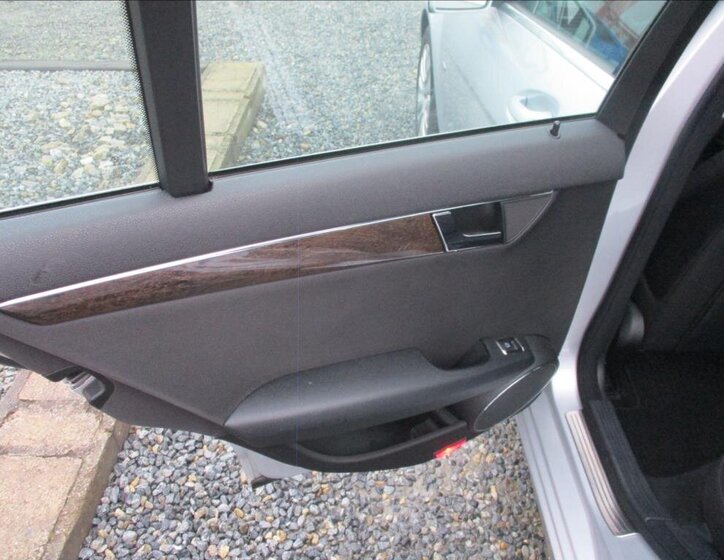 Mercedes-Benz Třídy C Sedan / Limuzína 1,8 l 115 kw