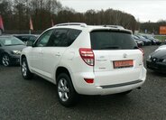 Toyota RAV4 SUV / Terénní 2,2 l 110 kw